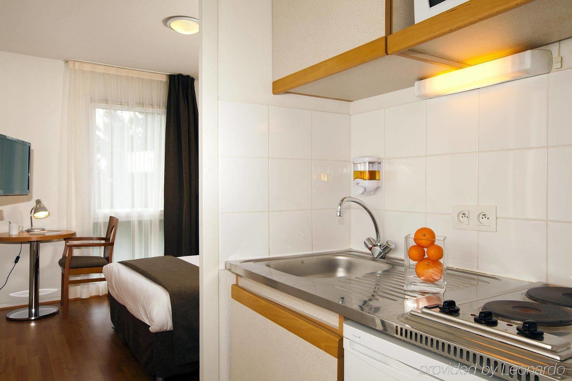 Sejours & Affaires Nantes La Beaujoire Aparthotel Εξωτερικό φωτογραφία