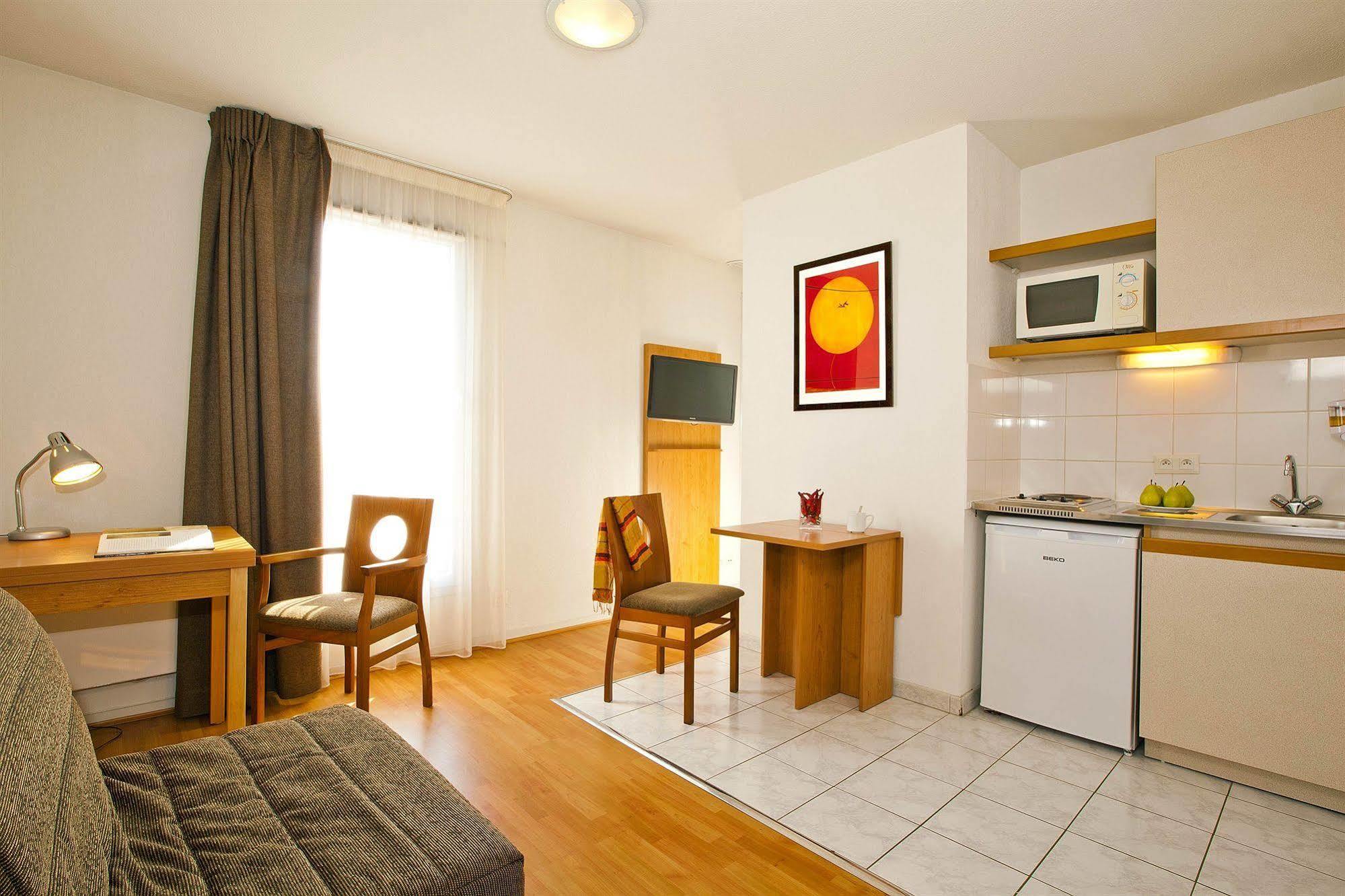 Sejours & Affaires Nantes La Beaujoire Aparthotel Εξωτερικό φωτογραφία