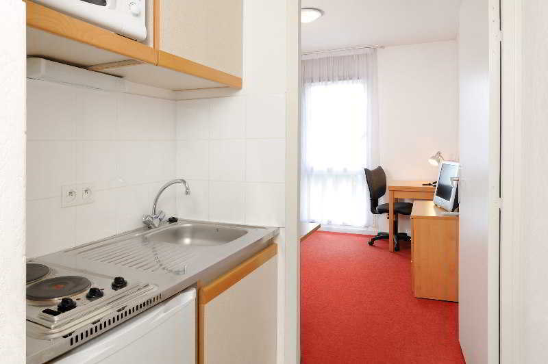 Sejours & Affaires Nantes La Beaujoire Aparthotel Εξωτερικό φωτογραφία